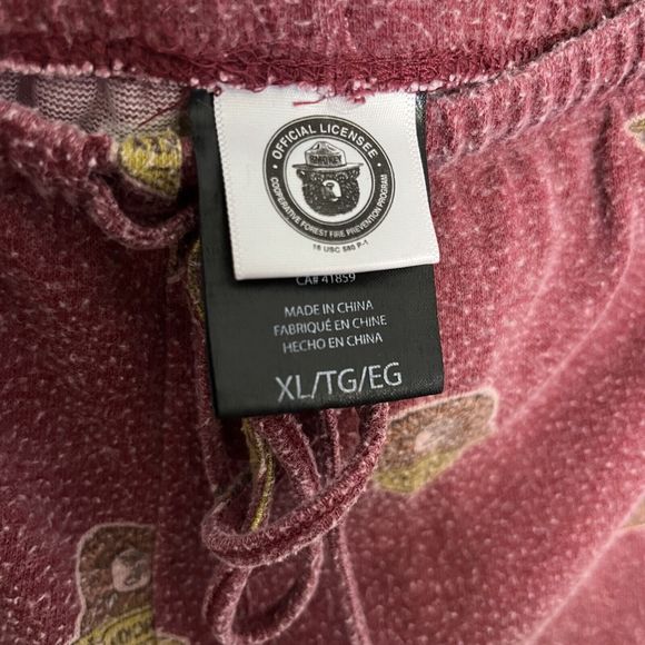 Women's Burgundy Pajama Shorts with Bear Print - Picture 5 of 8